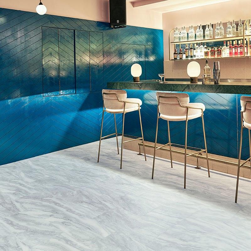 LG Advance Click Glacier 5244