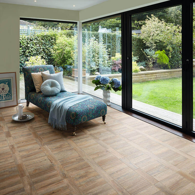Polyflor luxury vinyl tiles - DCTUK