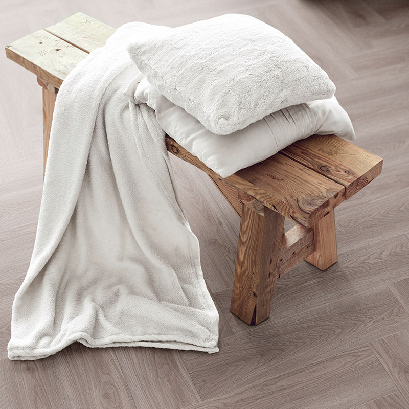 Luvanto Design Herringbone Gluedown Pearl Oak