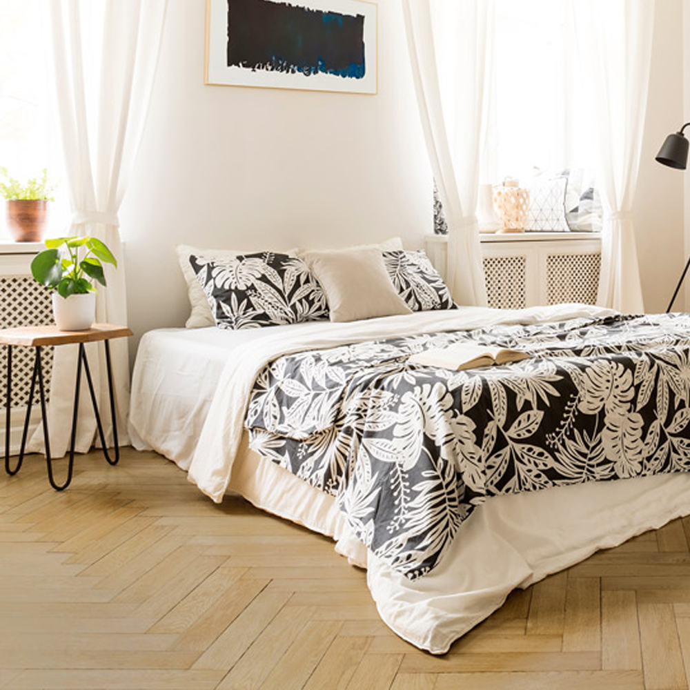 Luvanto Premium Design Gluedown Classic Oak Herringbone