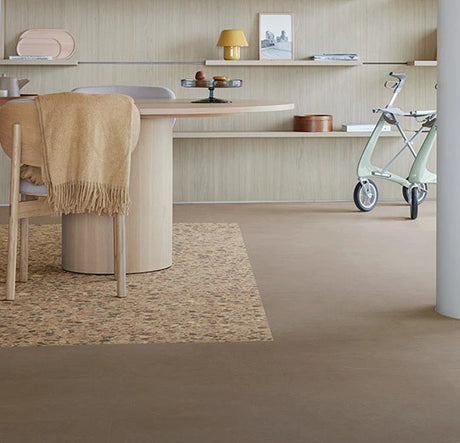 Forbo Allura Decibel 0.8 - Creta Perlino 50x50cm 9104AD8