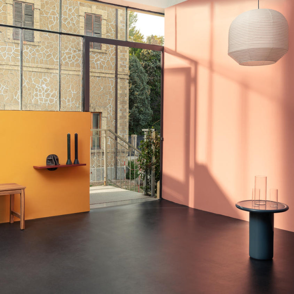 IN_HP-Linoleum-Floor_Originale-carbon-409_LinoWall-honey-112_LinoWall-candy-135_002