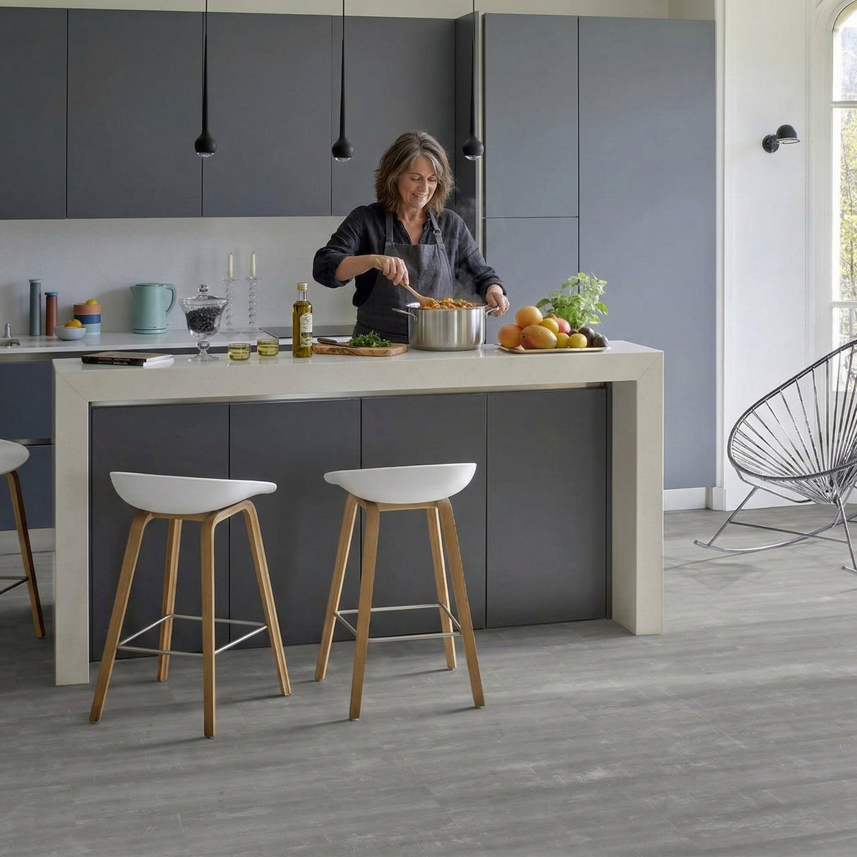 Tarkett Essence 30 Gluedown Scratched Cement Grey 260056010
