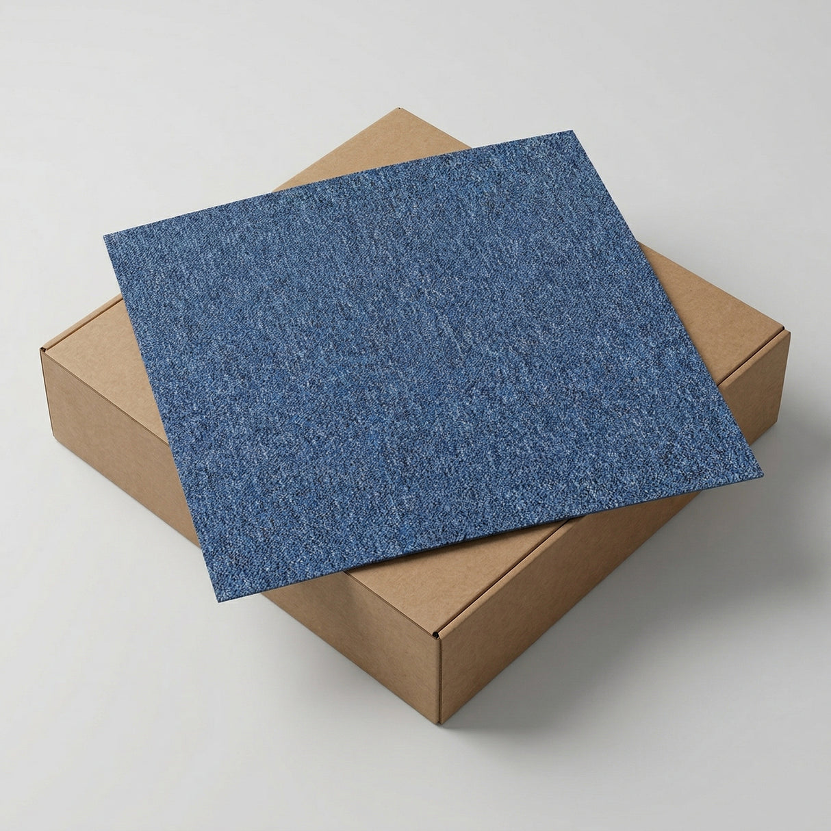 Clearance: Desso Essence 8413 carpet tiles (1 box - 5m2)