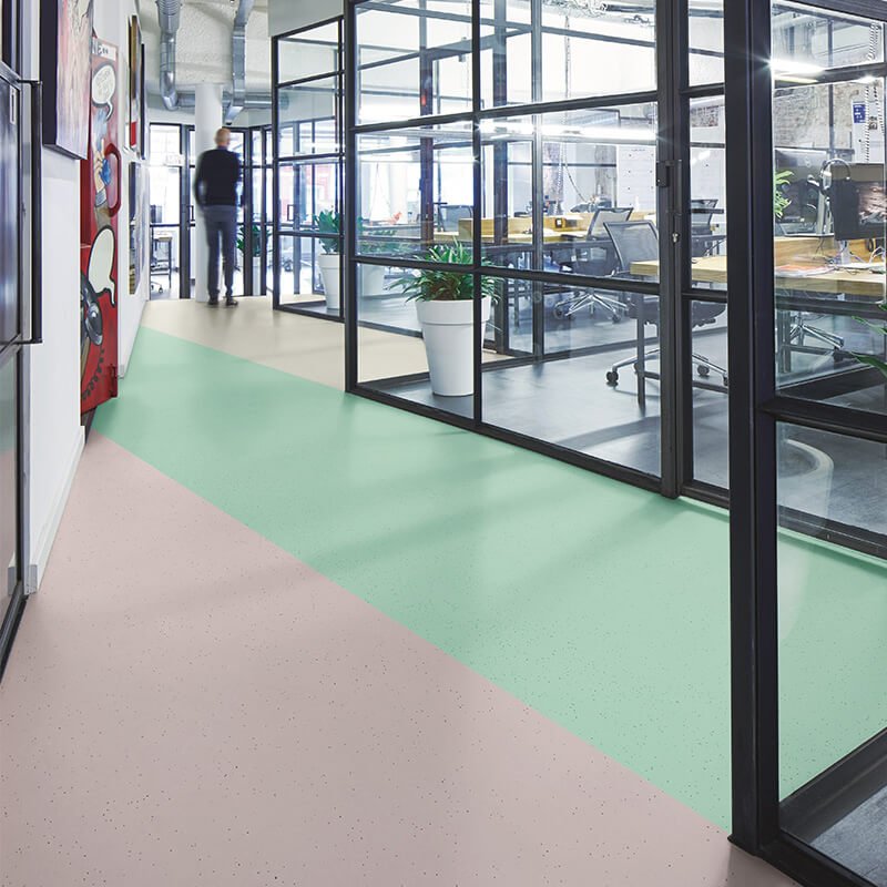 Forbo Sphera Energetic Concrete Sheet Vinyl - DCTUK