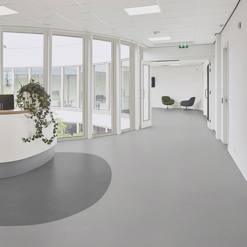 Forbo Surestep Fast Fit Black Concrete 617172 Sheet Vinyl - DCTUK