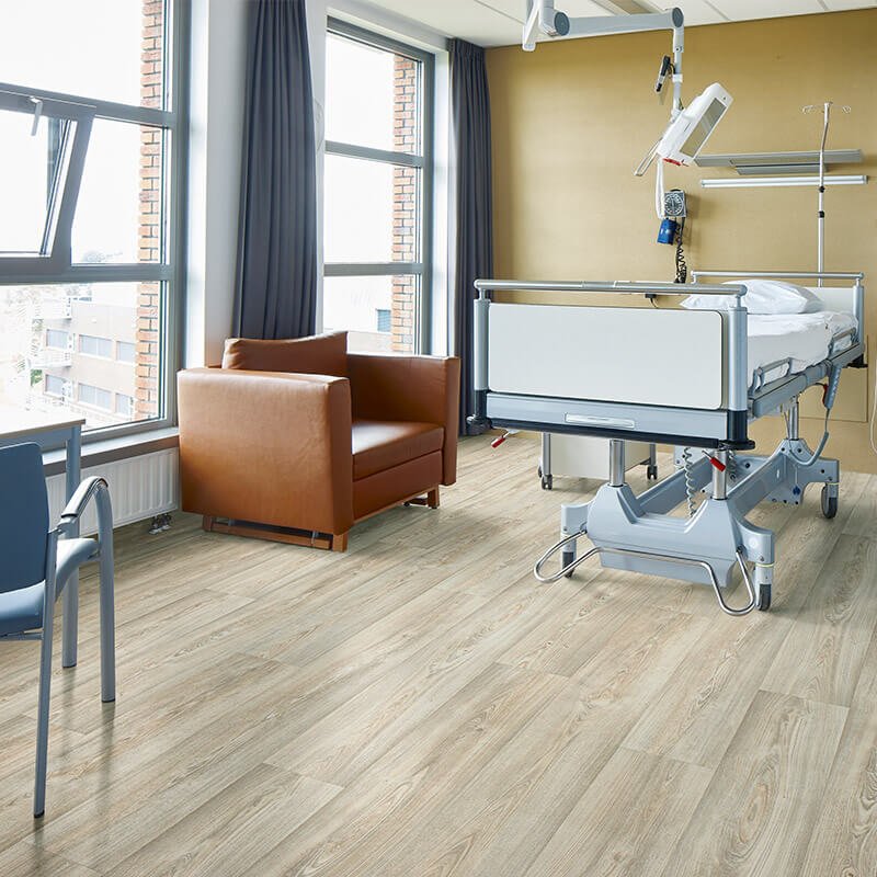 Forbo Surestep Wood Classic Oak 18882 Sheet Vinyl - DCTUK