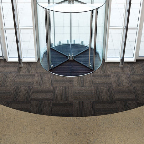 Interface Barricade One Anthrazite Carpet Tiles - DCTUK