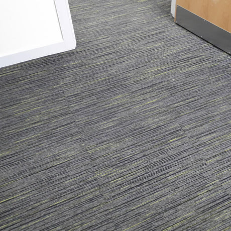 Paragon Strobe Blaze Carpet Tiles - DCTUK