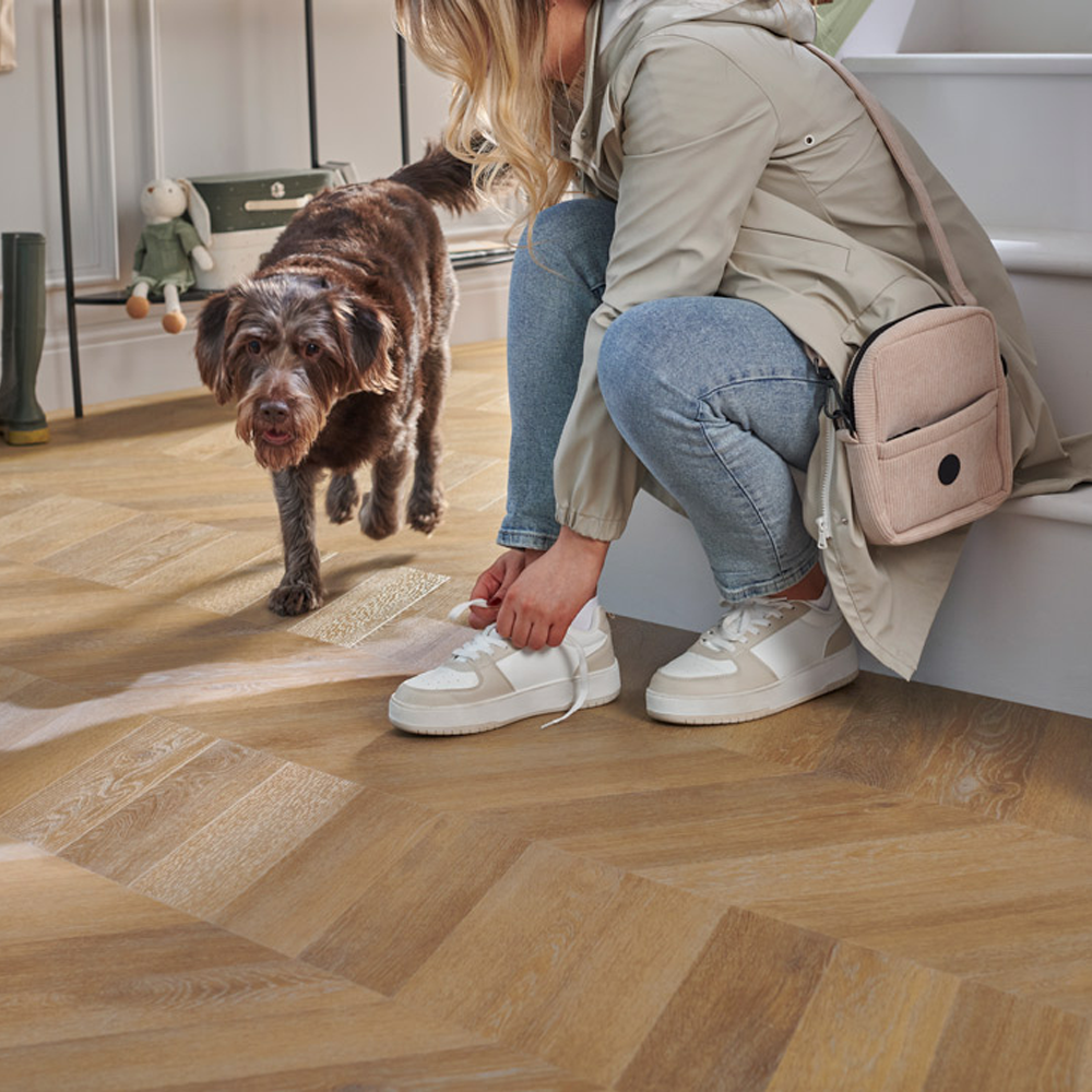 Luvanto Premium Click Plus Chevron Summer Oak
